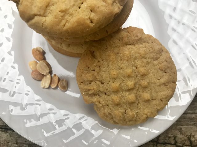Perfect Peanut Butter Cookies -- The classic recipe you've been looking for. Buttery, peannut-y cookies with sugar criss-crosses on top | thatwhichnourishes.com