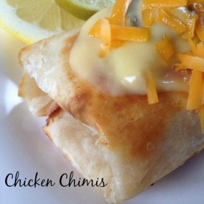 Chicken Chimis -- Ready in no time, these crispy chimes are filled with savory chicken, cream cheese and spice and drizzled with creamy sauce | thatwhichnourishes.com