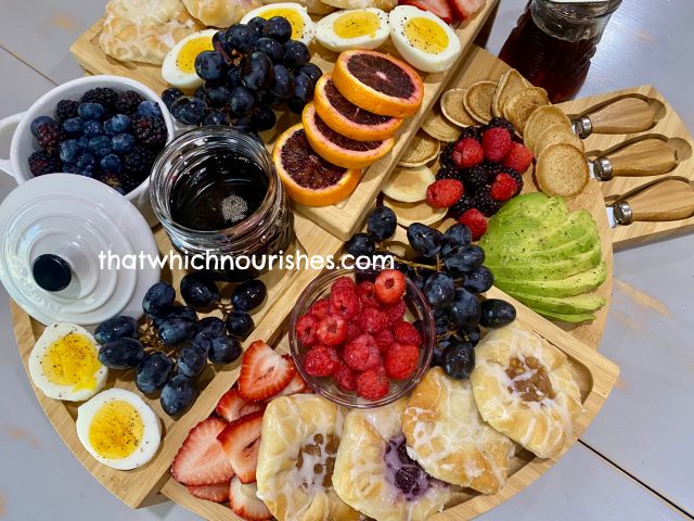 Breakfast Charcuterie Board -- A Breakfast Charcuterie Board is the perfect way to present an easy brunch or breakfast to a group! Be creative and play with your food! | thatwhichnourishes.com