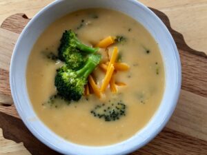 Easy Cheesy Broccoli Soup -- Creamy, cheesy, and Easy Cheese Broccoli Soup from scratch with no processed cheese. | thatwhichnourishes.com