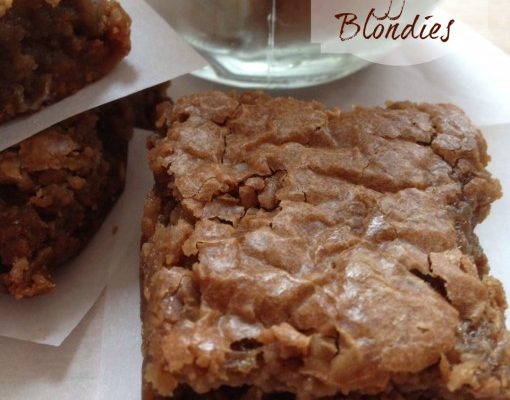Cinnamon Toffee Blondies -- These chewy blondies give you the chewy brownie-like texture you crave with a delicious cinnamon-y twist on flavor! | thatwhichnourishes.com