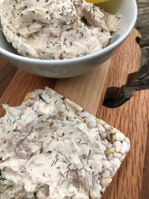 Superior Smoked Whitefish Dip -- A crowd-pleasing dip packed with lemon, dill, garlic, and the star of the show, flaky smoked whitefish. | thatwhichnourishes.com